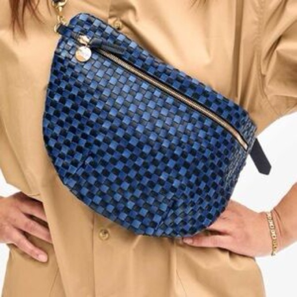 Clare V Grande Fanny Blue Woven NWT - Picture 7 of 7
